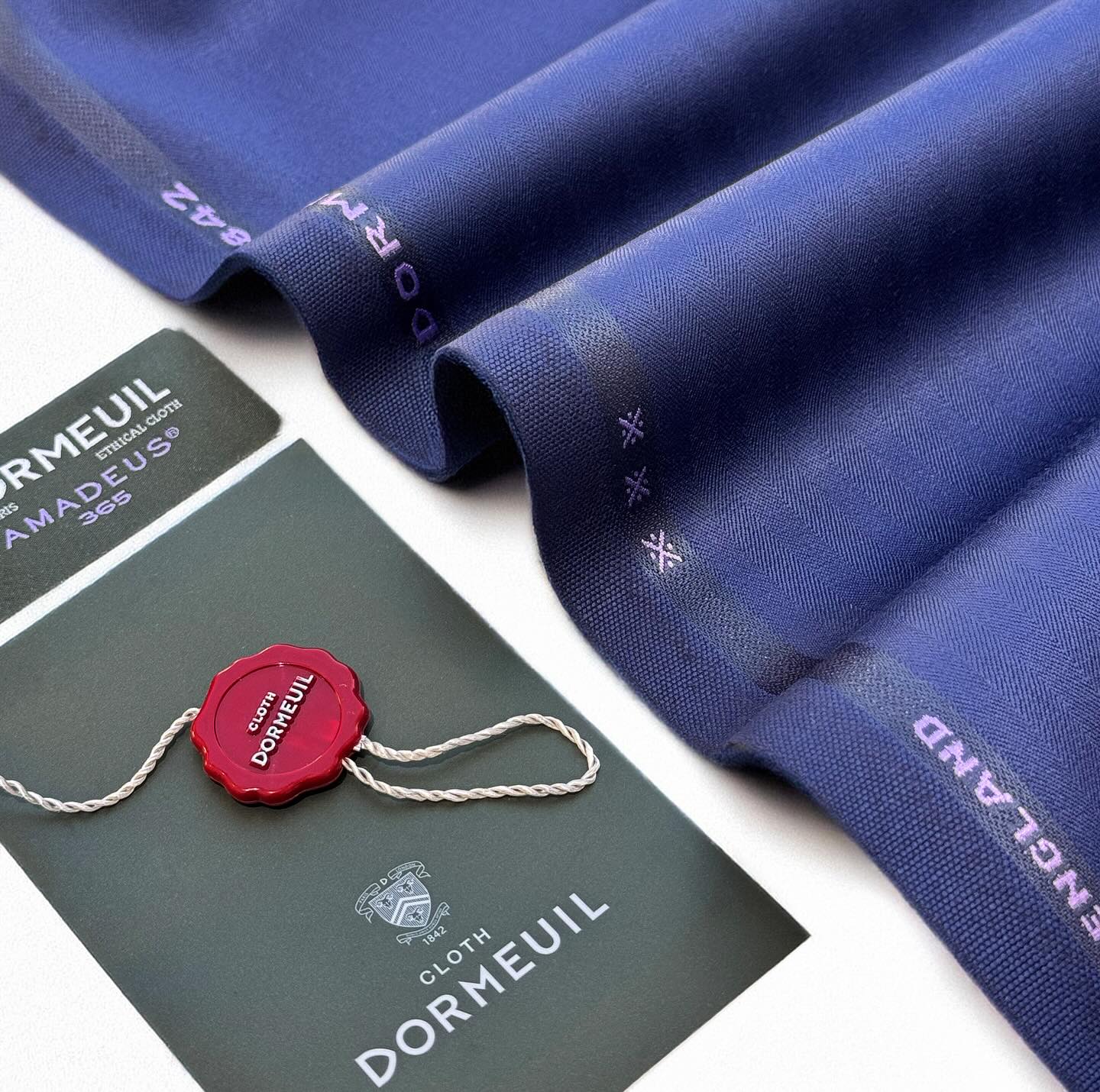 تنسيق توريد الأقمشة