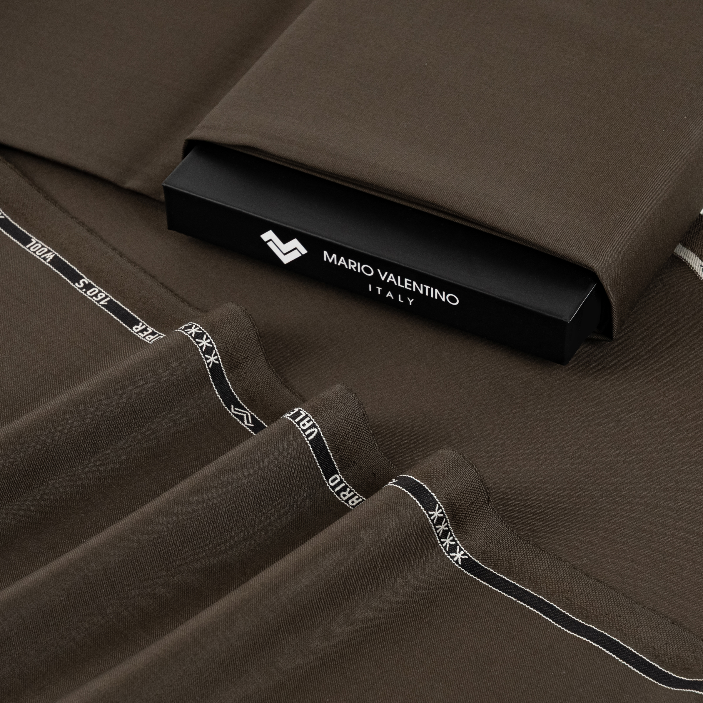 أقمشة ماريو فالنتينو إيطاليا الرجالية الفاخرة