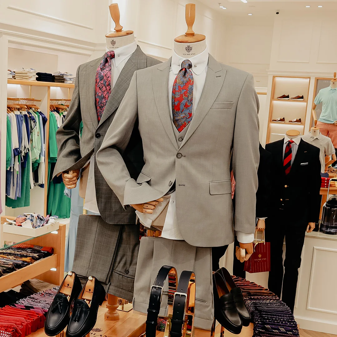 الأزياء الرسمية من فيا ميلانو